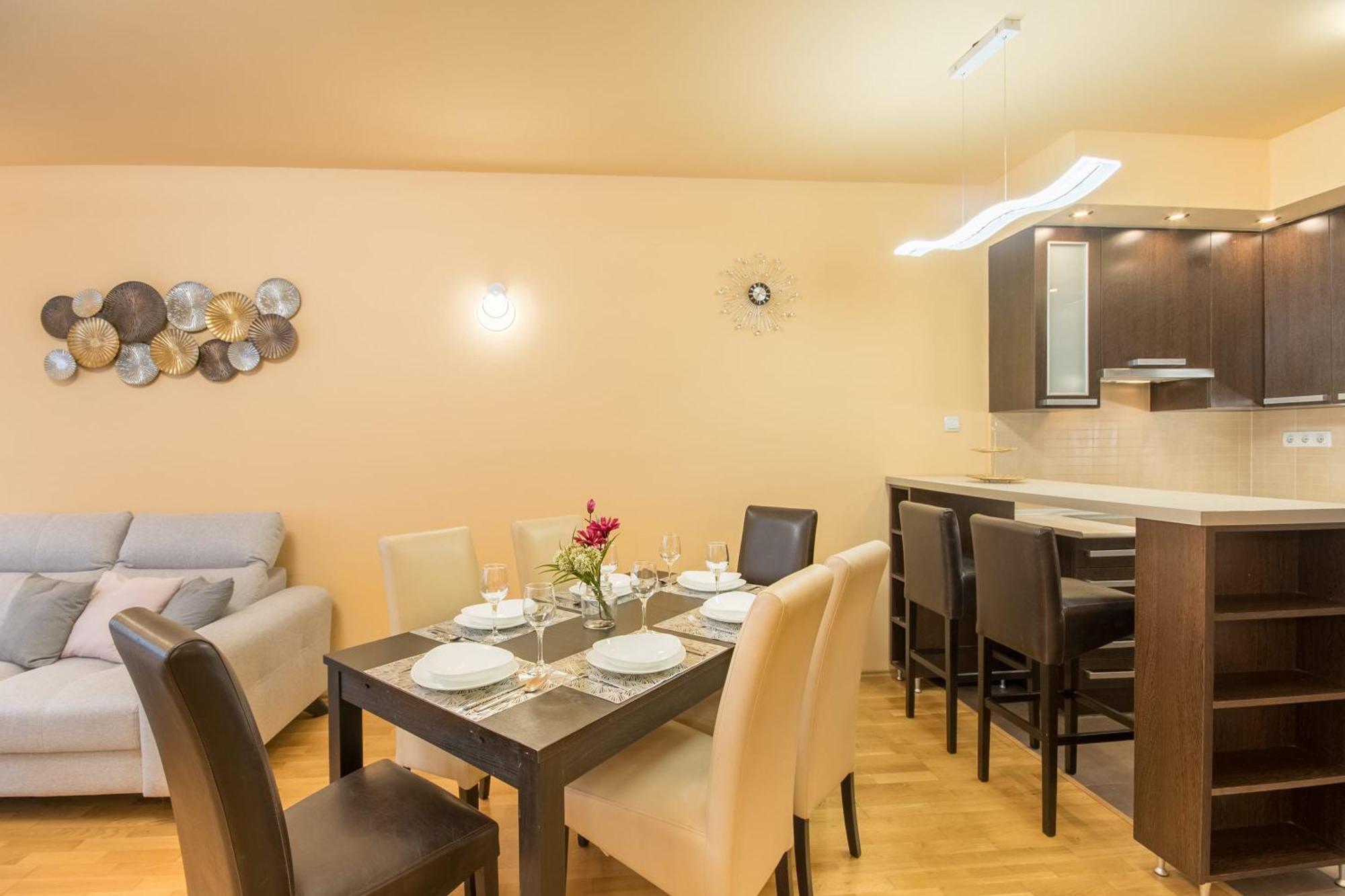 Apartmán Very Central - Large - Balcony - Comfy Budapešť Exteriér fotografie